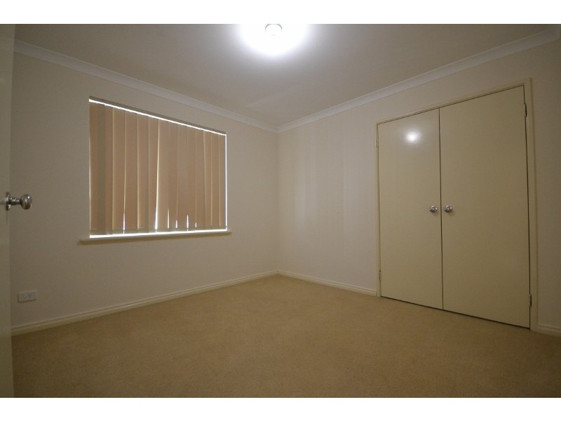 12 Makjanich Place, Success WA 6164