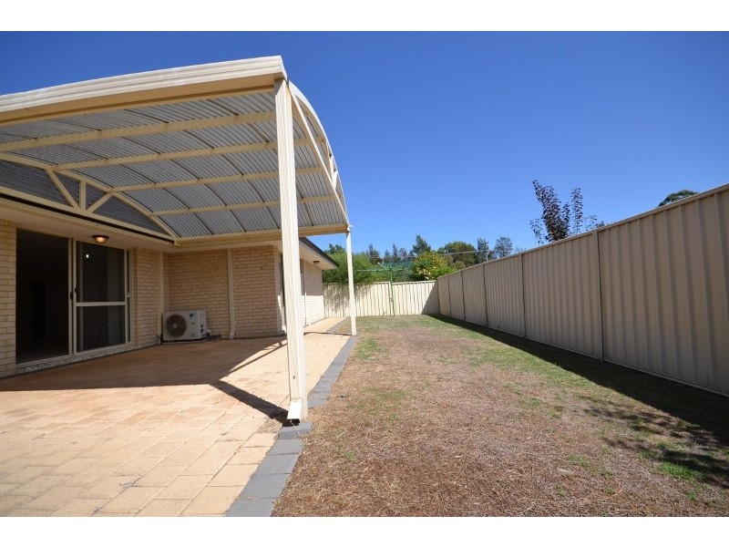 12 Makjanich Place, Success WA 6164