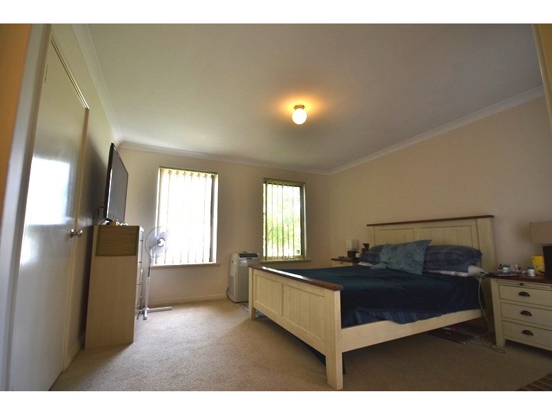 12 Makjanich Place, Success WA 6164