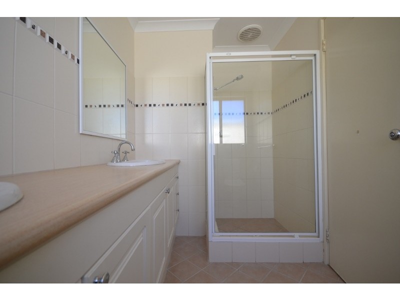 12 Makjanich Place, Success WA 6164
