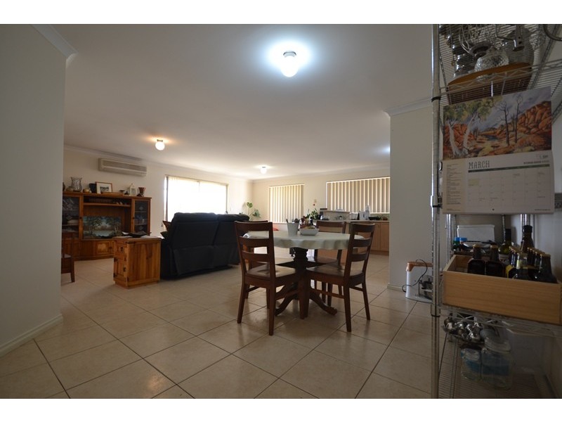 12 Makjanich Place, Success WA 6164