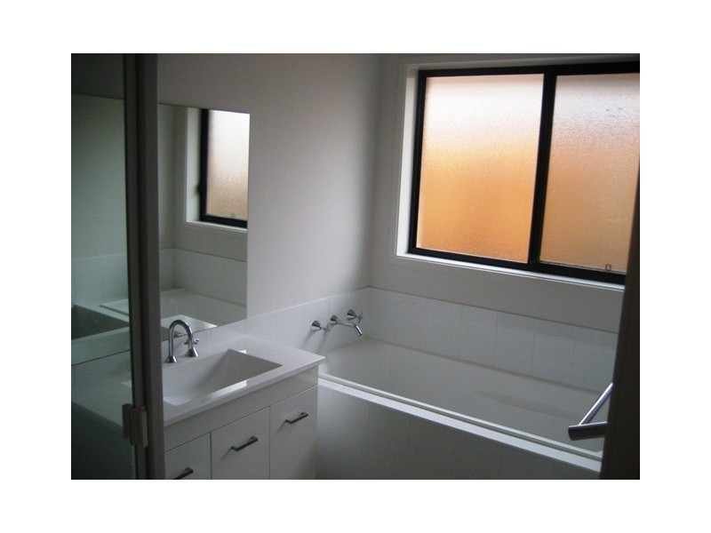 18 James Harrison Street, Dunlop ACT 2615