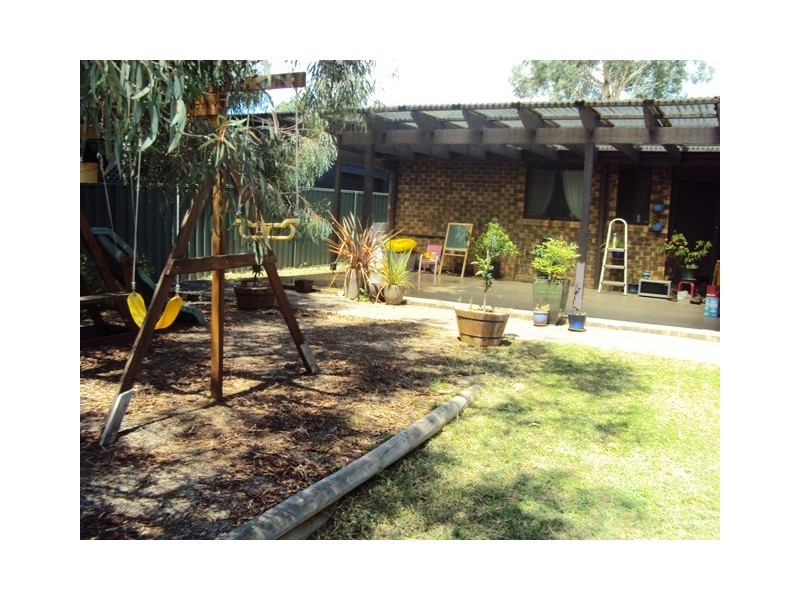 7 McArthur Place, Latham ACT 2615