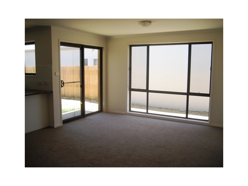 11 Bryan Hudson Street, Macgregor ACT 2615