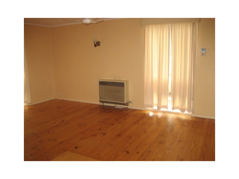 16 Trumper Street, Holt ACT 2615