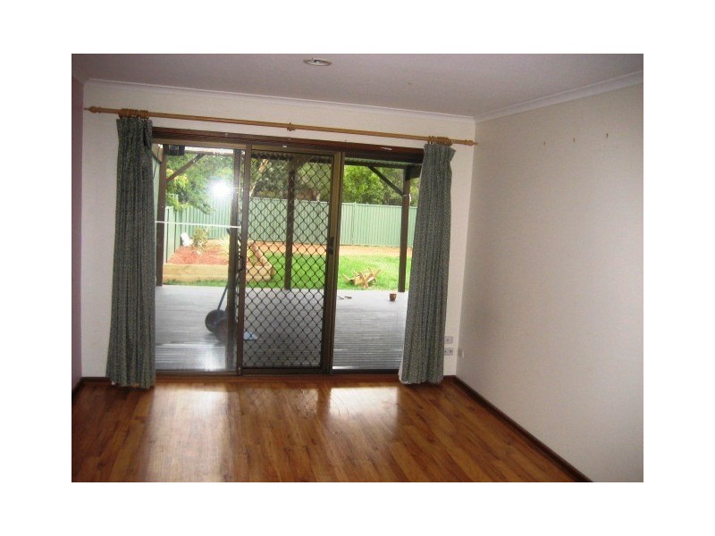 14 Inglis Place, Latham ACT 2615