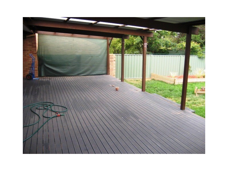 14 Inglis Place, Latham ACT 2615