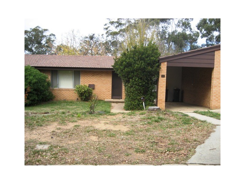 16 De Mestre Place, Holt ACT 2615