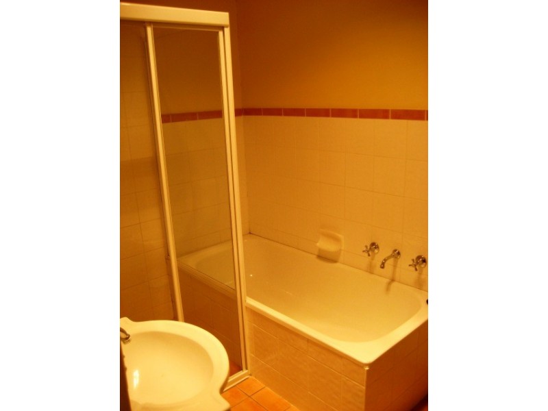 16 De Mestre Place, Holt ACT 2615