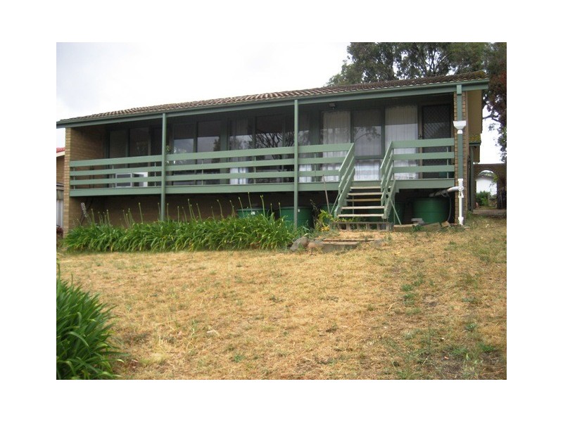 33 Garrad Court, Charnwood ACT 2615