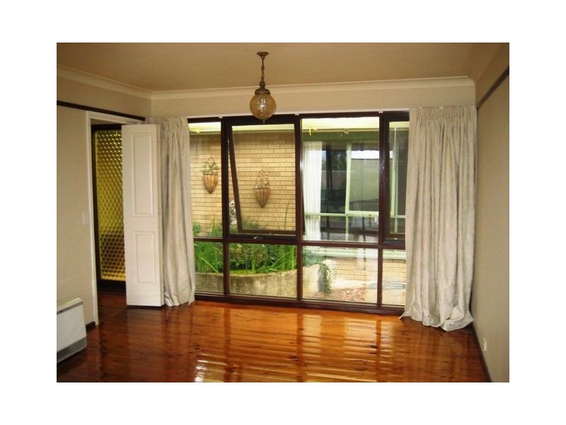 33 Garrad Court, Charnwood ACT 2615