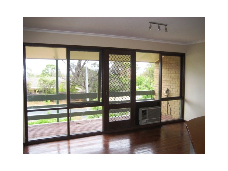 33 Garrad Court, Charnwood ACT 2615