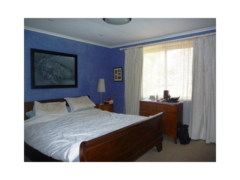 77 Beaurepaire Crescent, Holt ACT 2615