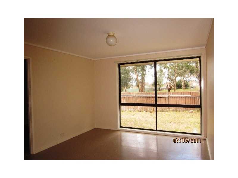 4 Packham Place, Charnwood ACT 2615