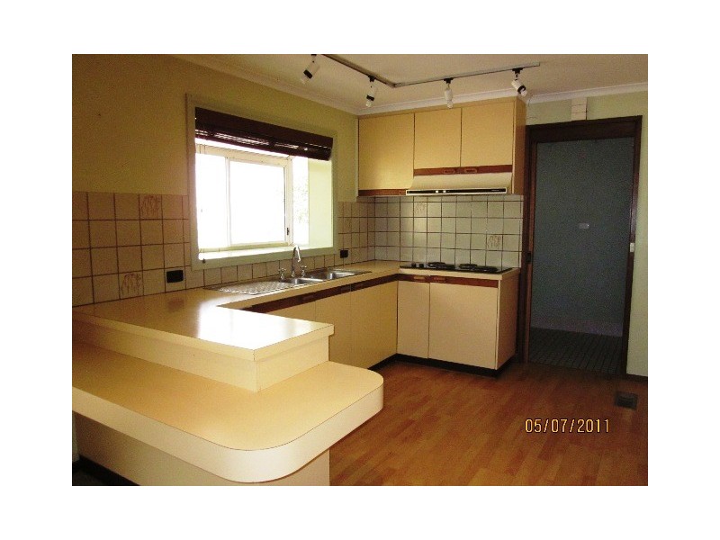 9 Hibbins Place, Latham ACT 2615