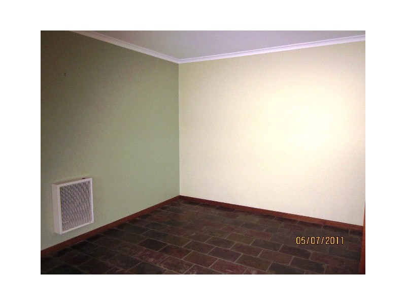 9 Hibbins Place, Latham ACT 2615