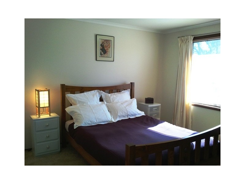 4 McArthur Place, Latham ACT 2615