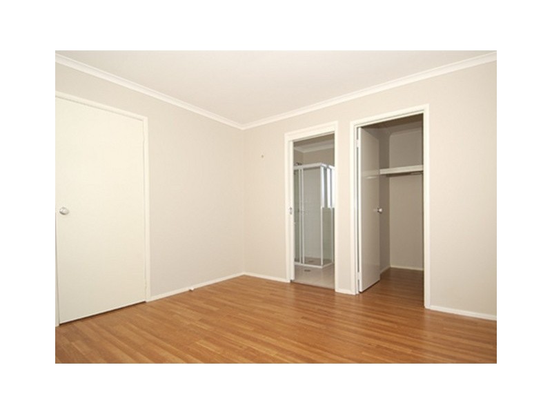 7 Leggo Place, Dunlop ACT 2615