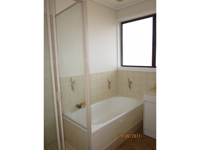 4 Kerr Place, Charnwood ACT 2615