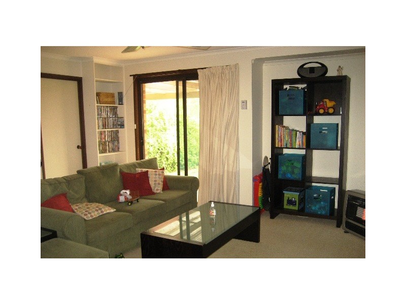 1 Herron Crescent, Latham ACT 2615