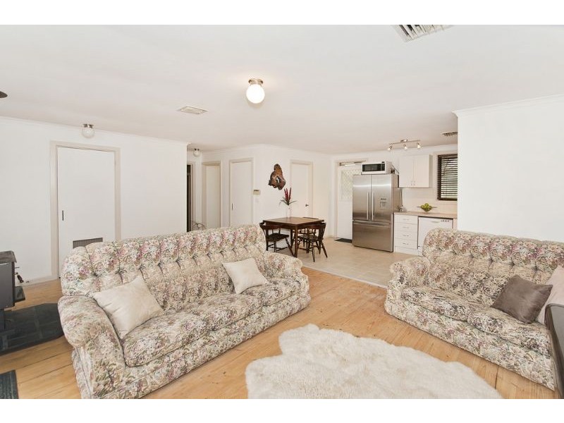 15 Schaffer Place, Charnwood ACT 2615