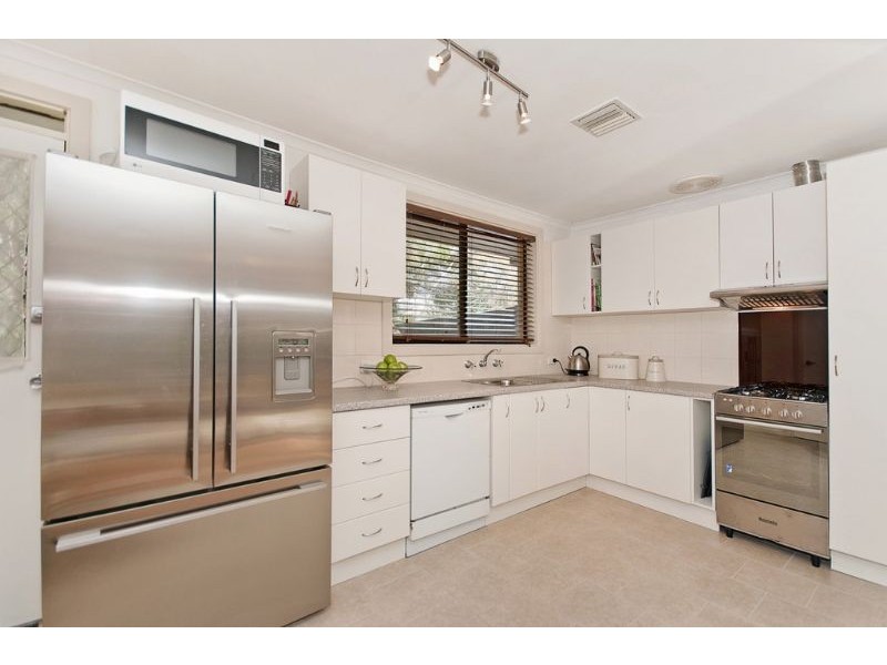 15 Schaffer Place, Charnwood ACT 2615