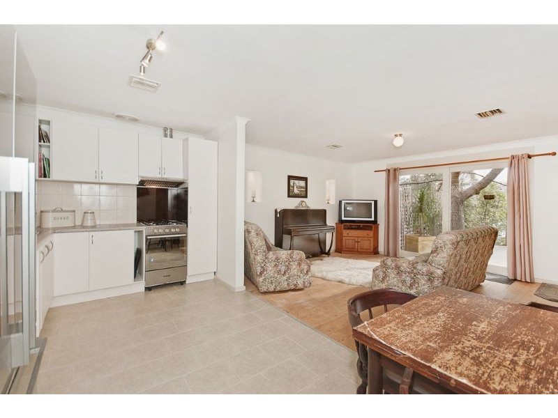15 Schaffer Place, Charnwood ACT 2615