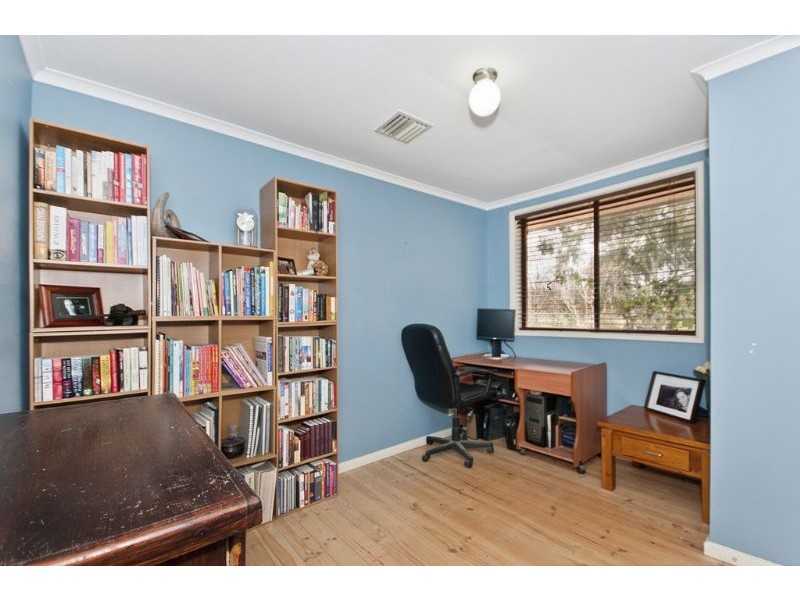 15 Schaffer Place, Charnwood ACT 2615