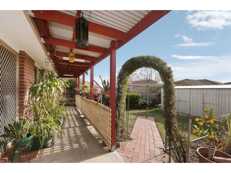 25 Britten Jones Drive, Holt ACT 2615