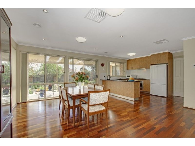 2 Tarrant Crescent, Dunlop ACT 2615