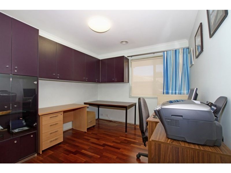 2 Tarrant Crescent, Dunlop ACT 2615