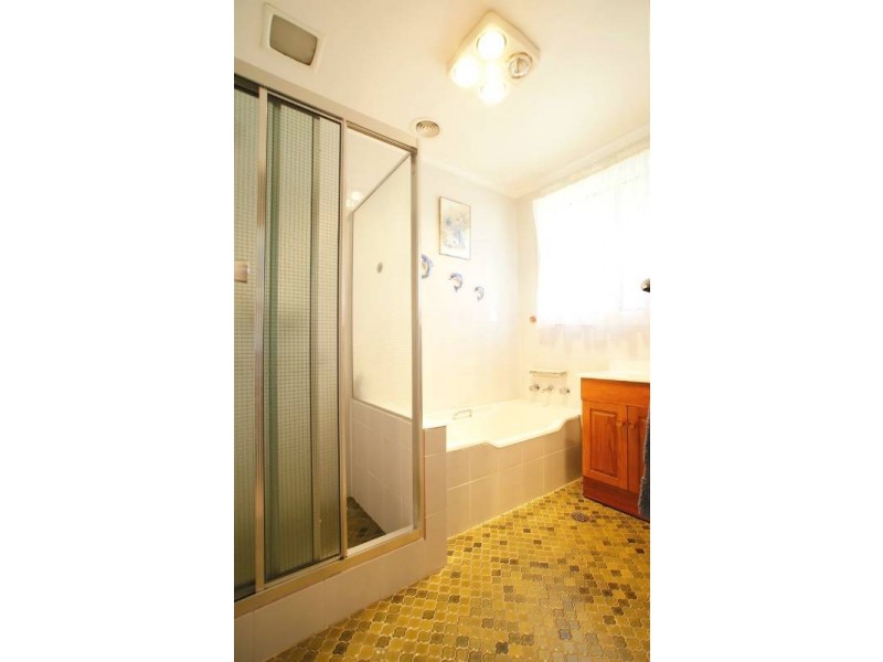 5 Pulleine Crescent, Macgregor ACT 2615
