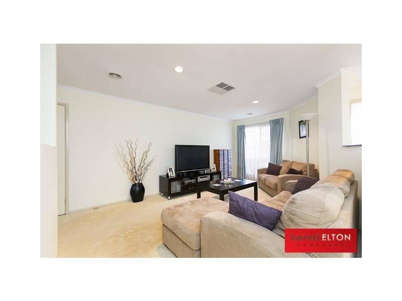 8 Pedrail Place, Dunlop ACT 2615