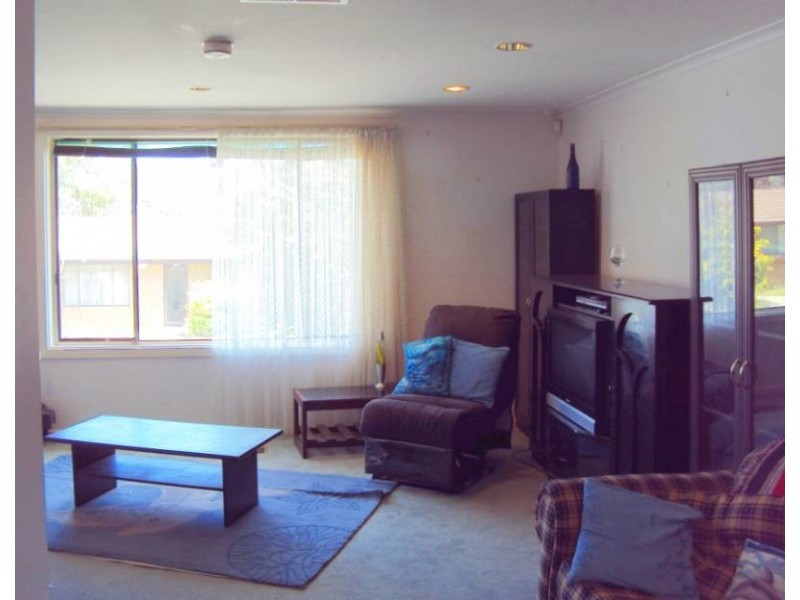 3  Schaffer Place, Charnwood ACT 2615