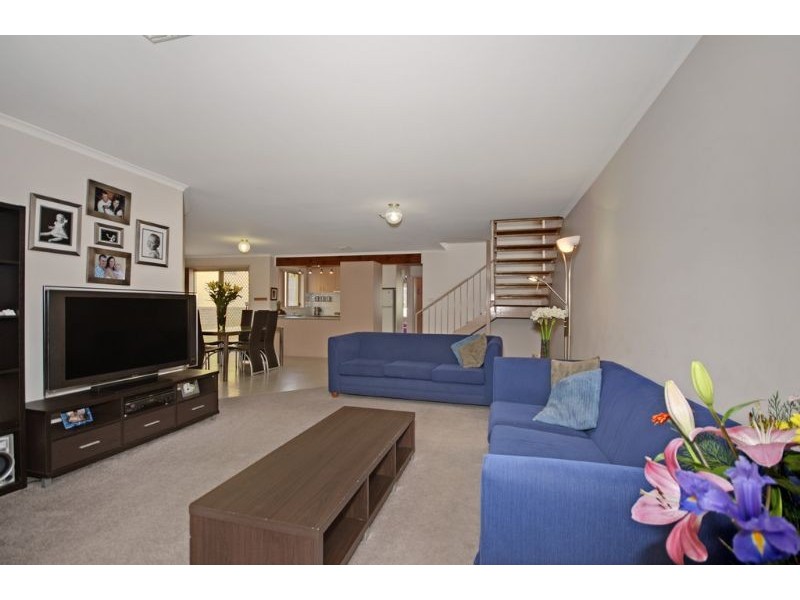 2 Watchorn Close, Holt ACT 2615