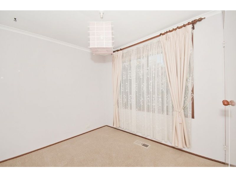 16 Macintyre Place, Charnwood ACT 2615