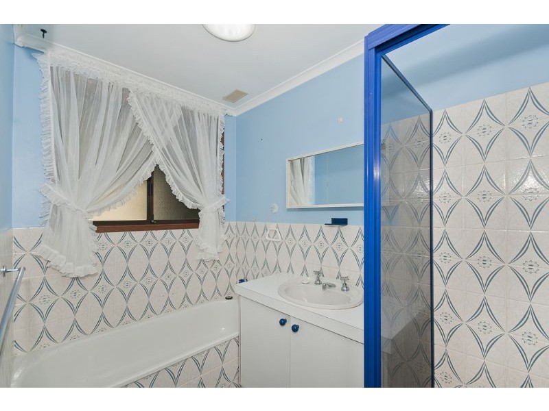 16 Macintyre Place, Charnwood ACT 2615