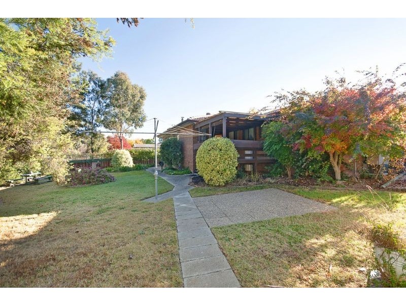 16 Macintyre Place, Charnwood ACT 2615