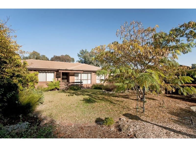 16 Macintyre Place, Charnwood ACT 2615