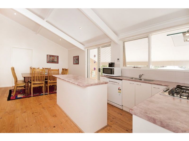 73 Denny Street, Latham ACT 2615