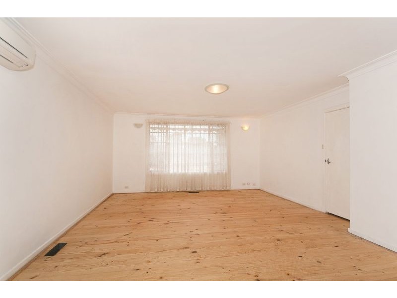 39 Calder Crescent, Holder ACT 2611