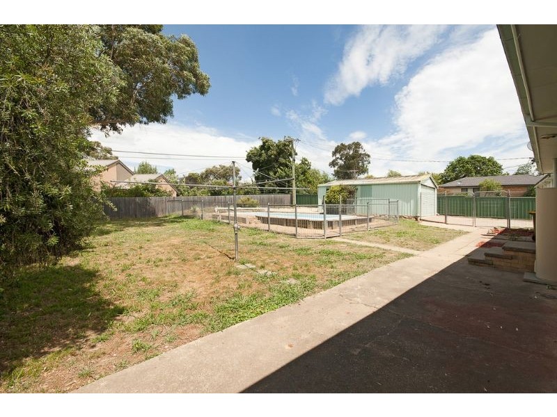 39 Calder Crescent, Holder ACT 2611