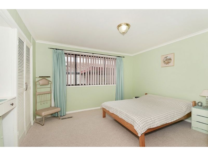 4 Skirving Place, Macgregor ACT 2615