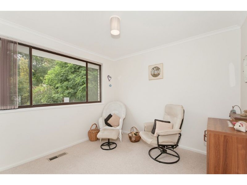 4 Skirving Place, Macgregor ACT 2615