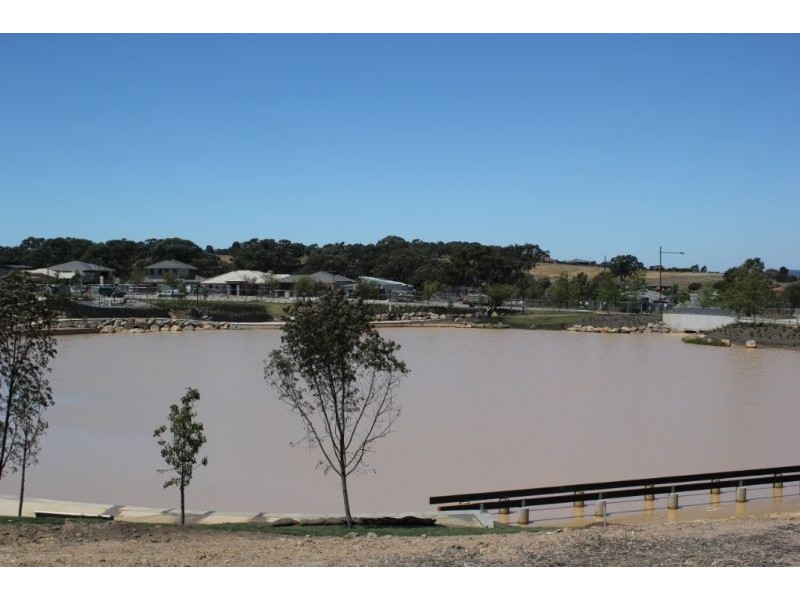 20 Kevin Curtis Crescent, Casey ACT 2913