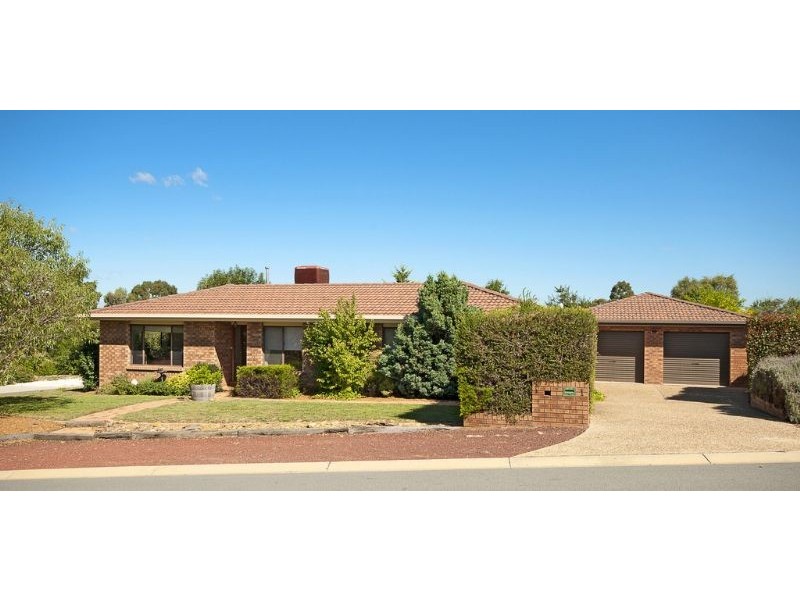 1 Barn Place, Palmerston ACT 2913