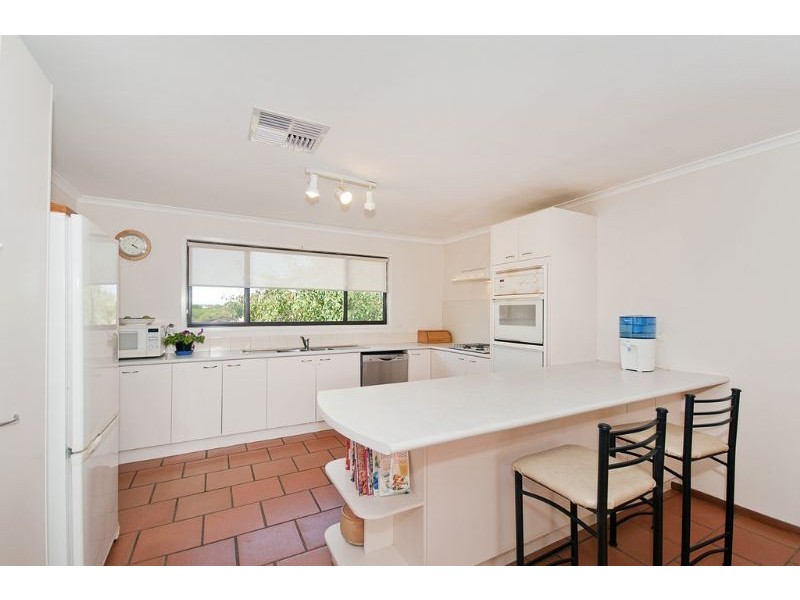 1 Barn Place, Palmerston ACT 2913