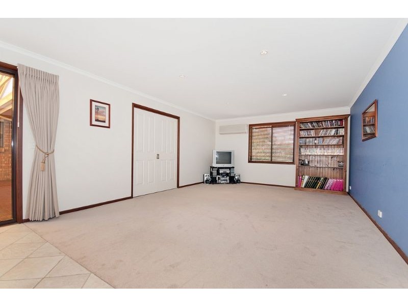 1 Barn Place, Palmerston ACT 2913