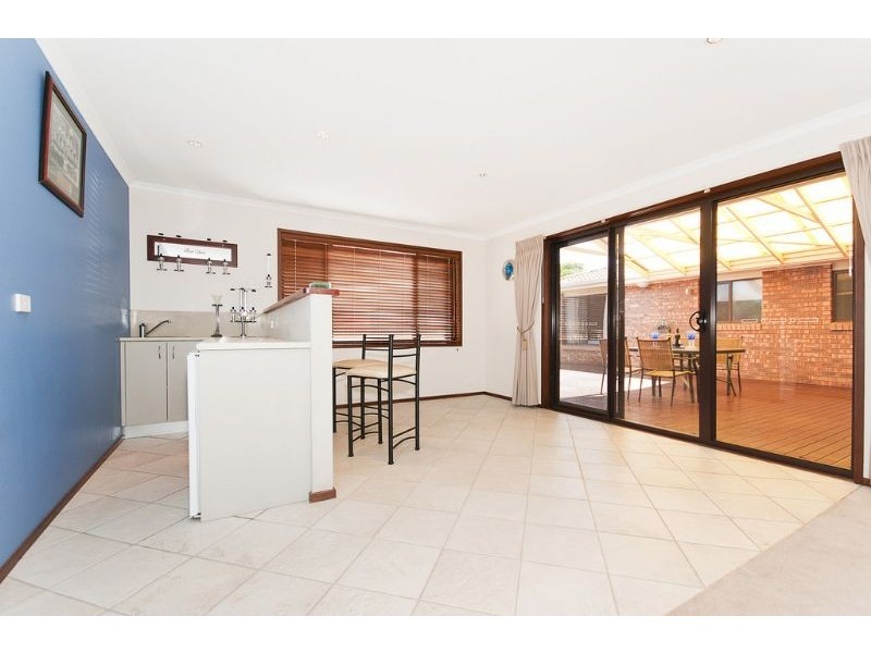 1 Barn Place, Palmerston ACT 2913