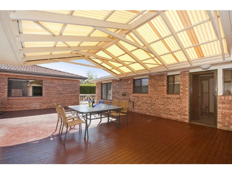 1 Barn Place, Palmerston ACT 2913